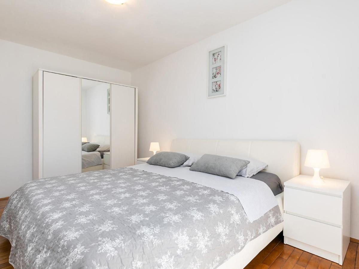 Apartments Nada Пореч Екстер'єр фото